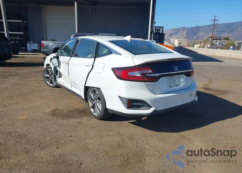 2018 Honda Clarity Plug-In Hybrid from USA, damaged, VIN JHMZC5F18JC013394